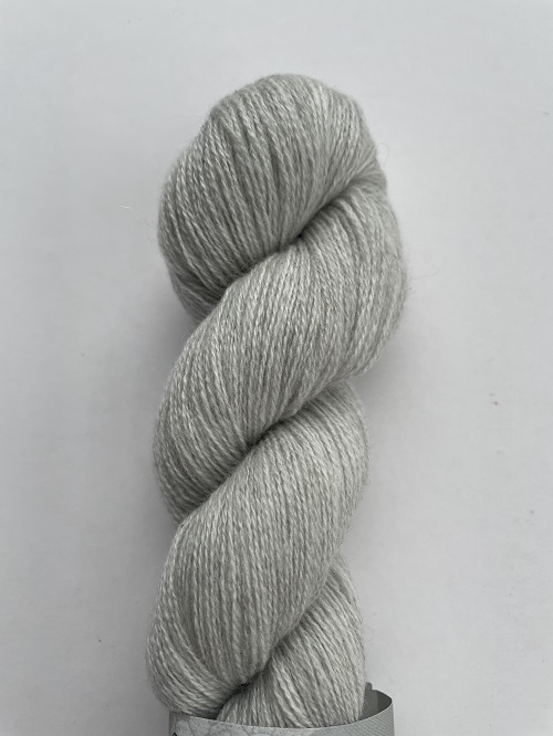 Cashmere Lace Fv. 520 B Lys grå meleret (basis farve)